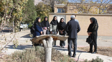 تمرکز بر گیاهان کم‌آب‌بر و گونه‌های انحصاری استان چهارمحال و بختیاری