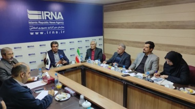 میزگرد حکمرانی و حفاظت از خاک در شهرکرد برگزار شد